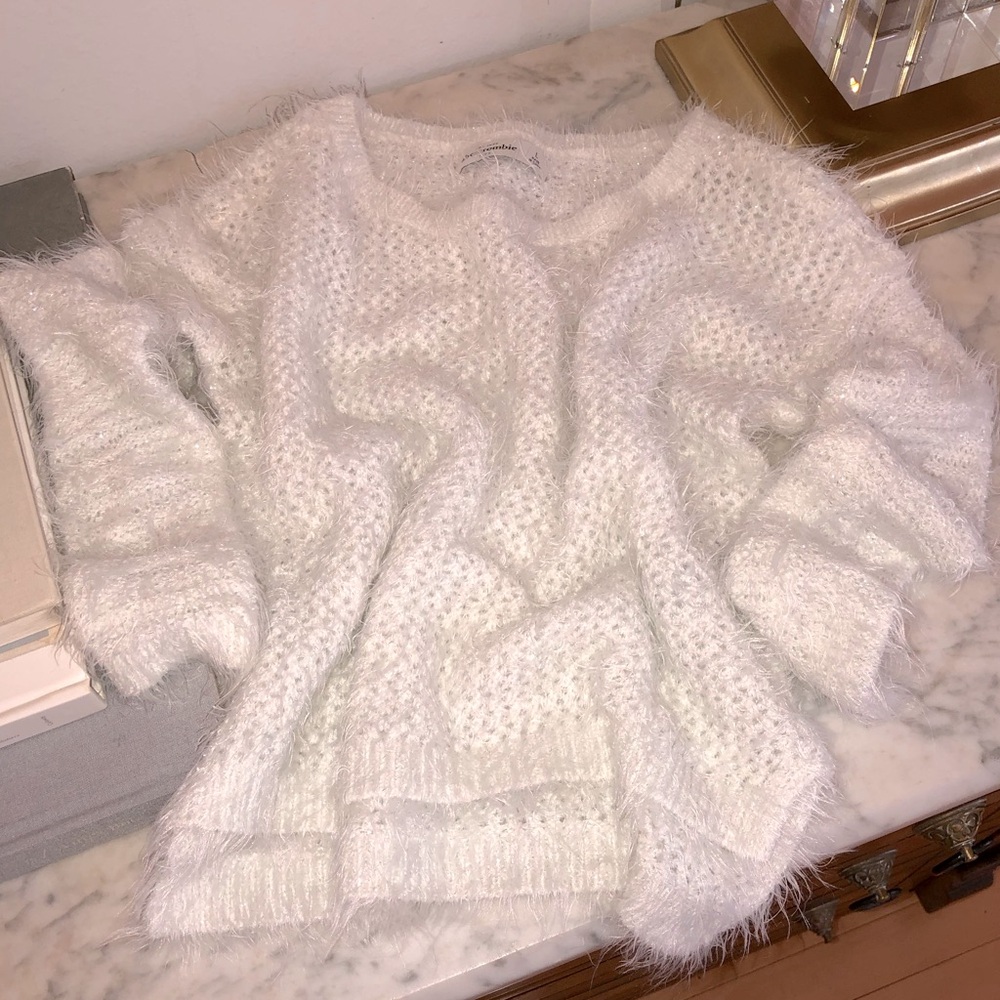 Abercrombie Kids Girl’s Sweater Winter White Silver Sparkle Thread EC